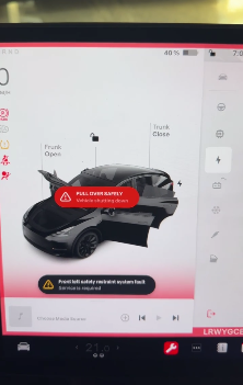 Tesla 16V Battery Not in Circuit